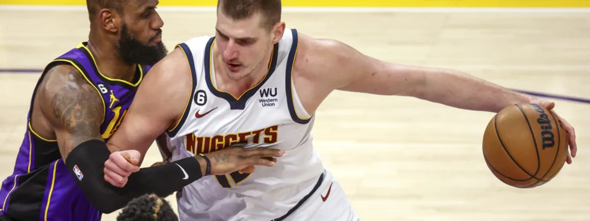 度和后备轮 度和后备轮