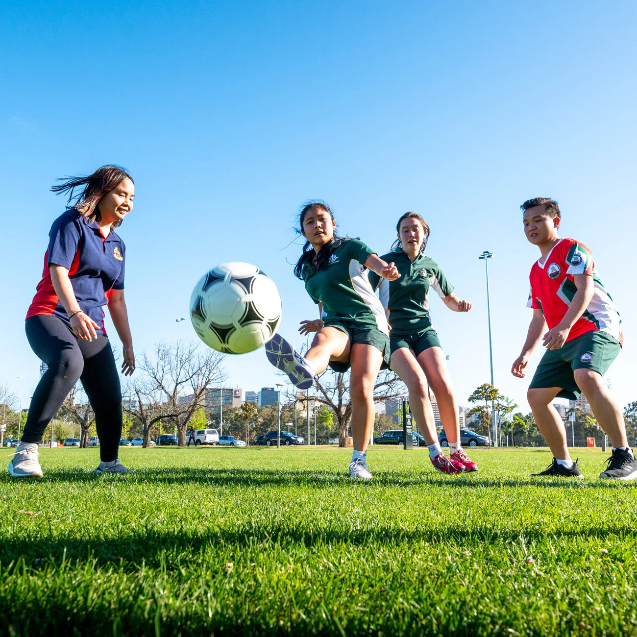 增添几分遗 增添几分遗
